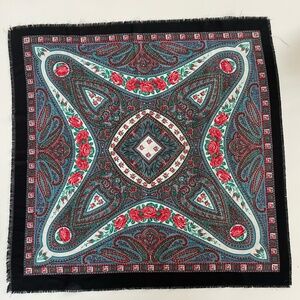 Pretty Designer Vintage Silk and Wool scarf with Floral Design